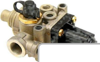 Regulator ciśnienia 04398756 - Intertraktor