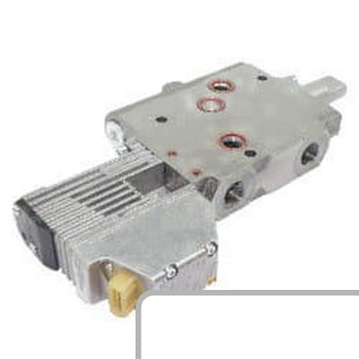 Rozdzielacz 04455074 - Intertraktor