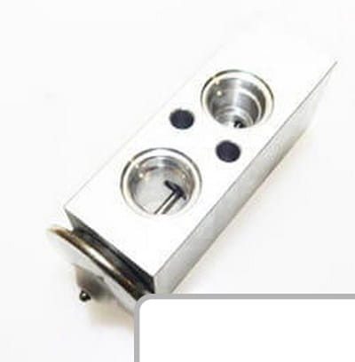 Zawór rozprężny 81874718 - Intertraktor