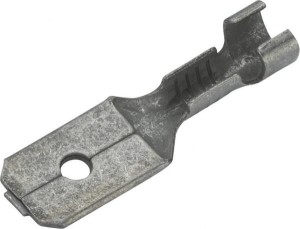 Końcówka przewodu izolowana, czerwona 0.5-1.0mm² 8KW043635013