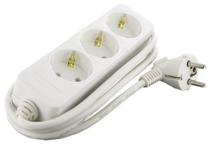 Przedłużacz z listwą, z uziemieniem 3 gniazda EM4510092