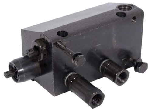 Rozdzielacz hydrauliczny podnośnika, pasuje do C-360 26900046481002 - Intertraktor