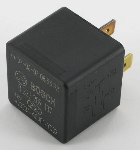 Relay without diode Case 1983394C2 - Intertraktor