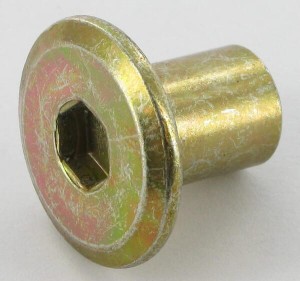 Nakrętka gwintowana M8x16 Accord AC639905