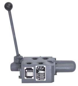Rozdzielacz hydrauliczny na błotnik, pasuje do C-330 26900042540000