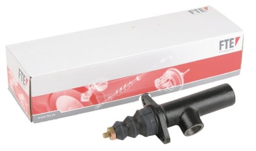 Pompka sprzęgła KG239016 - Intertraktor