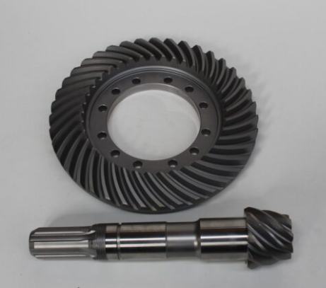 Wałek atakujący z kołem 3428310M91 , Massey Ferguson: 3125 3610,3630 - Intertraktor